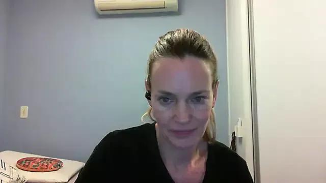 Naked Room Annylove1 