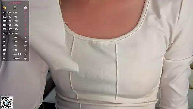 ArdathHalfhill from StripChat