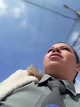 Naked Room Ariana-07 