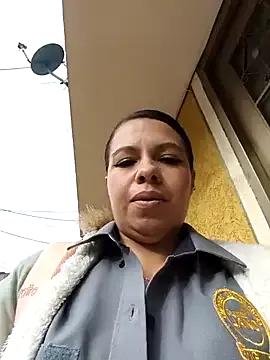 Naked Room Ariana-07 