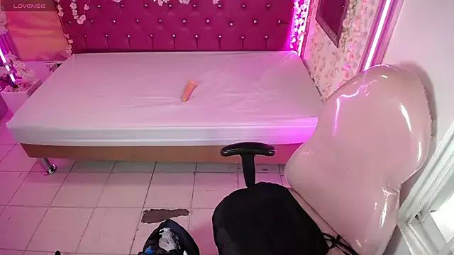 Ariana_Toro from StripChat