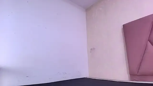 Freechat arl_chloee on StripChat