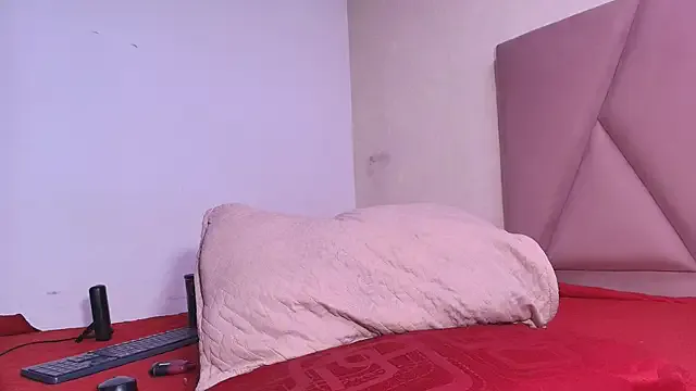 Freechat arl_chloee on StripChat