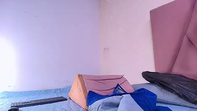 Freechat arl_chloee on StripChat