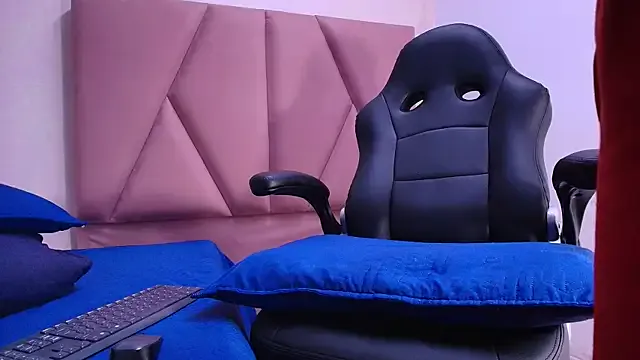 Freechat arl_chloee on StripChat