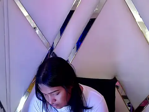 Freechat AuroraRoss on StripChat