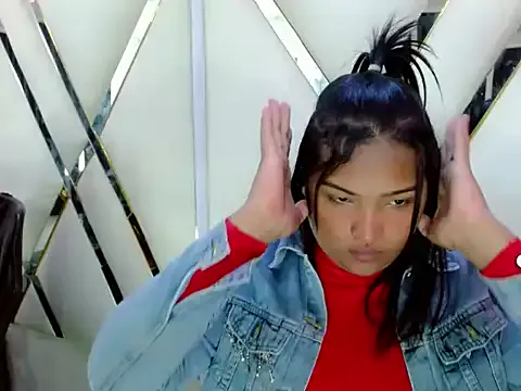 Freechat AuroraRoss on StripChat