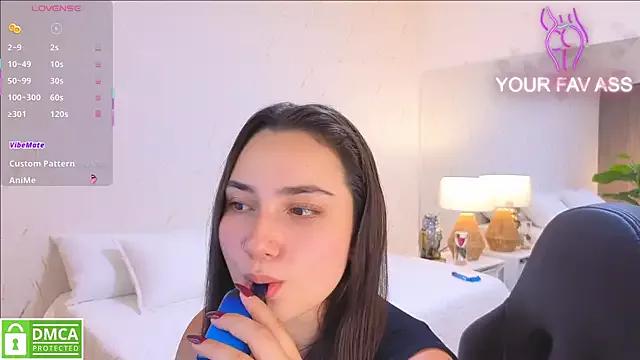 ava_blue from StripChat