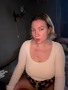 StripChat Barby_Kiss is Private Barby_Kiss — Credit