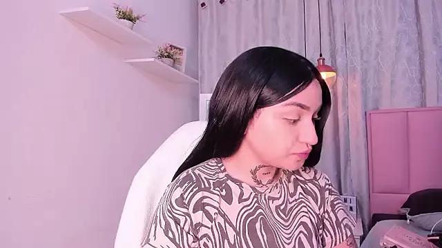 bella-green from StripChat