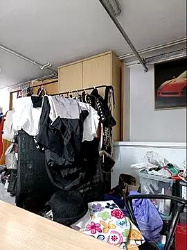 Naked Room bichota85 