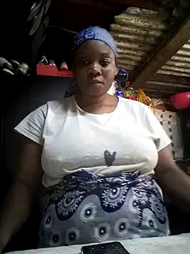 Freechat blackbeautyxx92 on StripChat