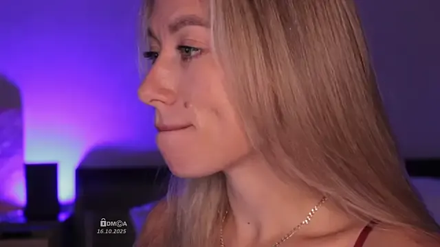 Freechat Blondie_Bunny on StripChat