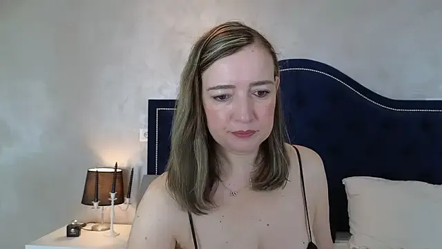 Freechat Blue_Angel_Sweet on StripChat