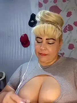 Freechat BonniAdams on StripChat