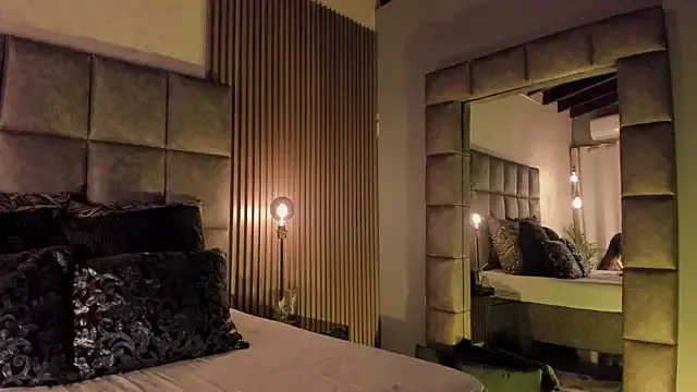 Freechat BrigitteVons on StripChat