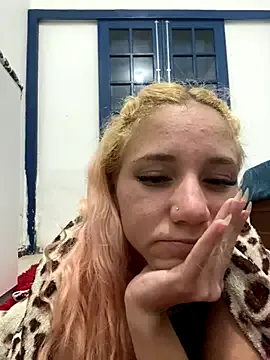 Freechat Bruxinha551 on StripChat