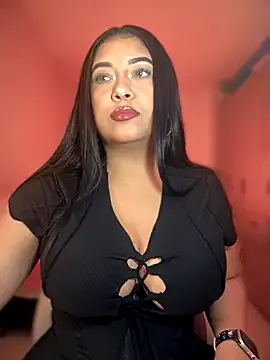 Group cami_ortiz__ on StripChat