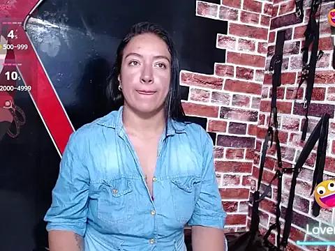 candy_mia_1 from StripChat