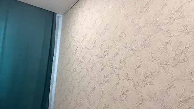 Freechat CarolannSide on StripChat