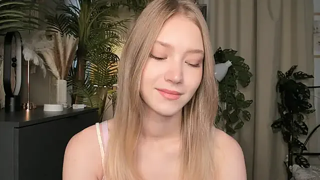 Freechat ChinBonnell on StripChat