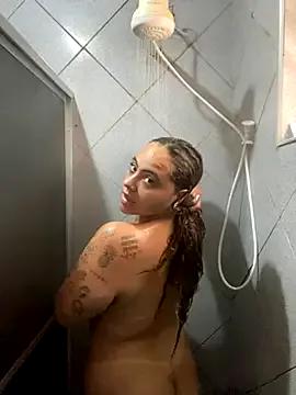 Naked Room Chloe_Leaozinho 