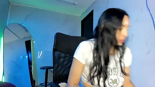 Freechat ChloeeTompson_ on StripChat