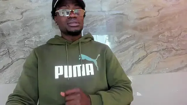 Freechat COMPTON_01 on StripChat