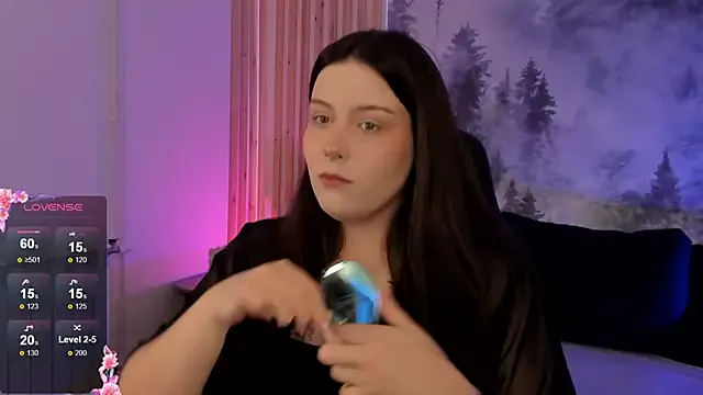 Freechat CoralineKeyns on StripChat