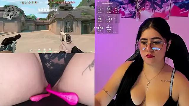 DanielaHang from StripChat is Freechat