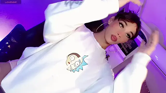 Freechat Daphnne_XXX on StripChat