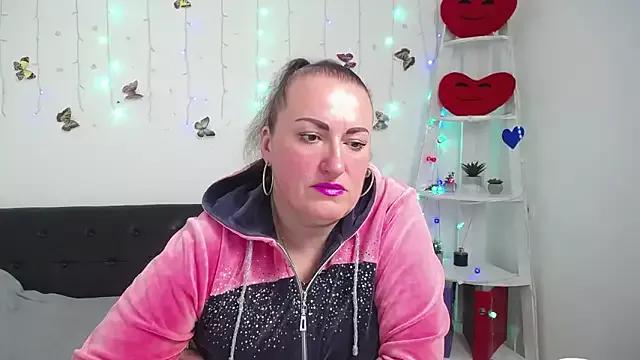 Naked Room DianaMGG 