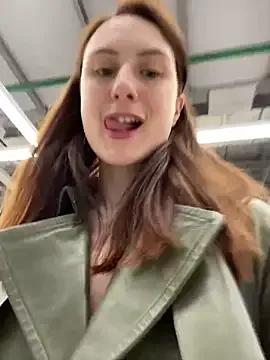 Naked Room Dina_Tease 