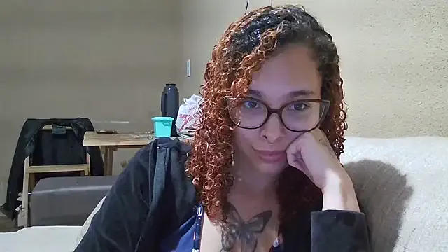 StripChat dominamoon_ is Freechat dominamoon_ — Mostrar os seios 3 min