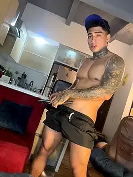 Naked Room Dominiofit 