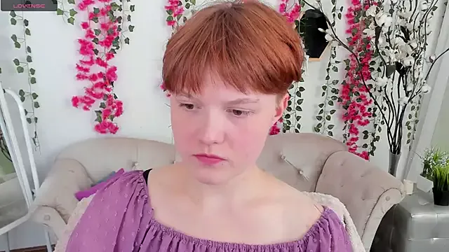 Freechat DreamyLuna on StripChat