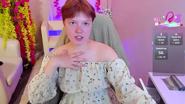 Freechat DreamyLuna on StripChat