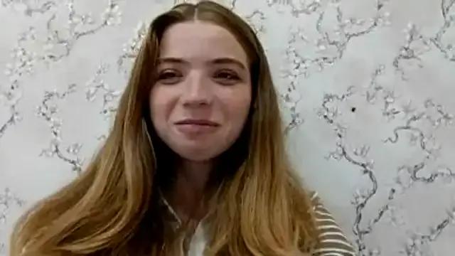 EdieMiernik from StripChat