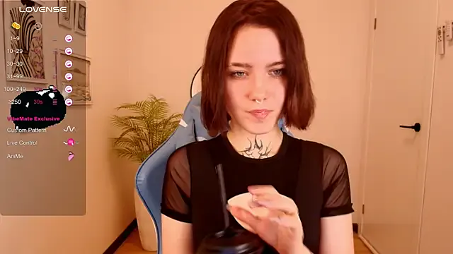 Freechat Elastikisss on StripChat