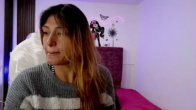 Freechat elena_detroya on StripChat