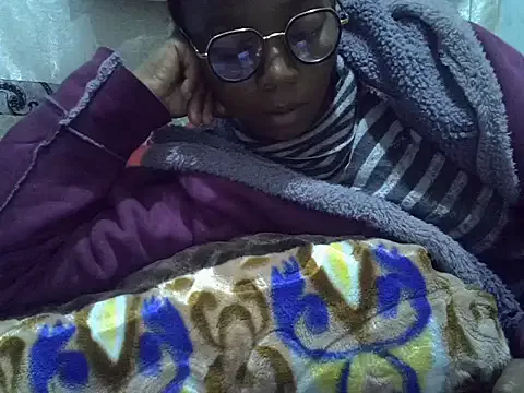 Freechat ElianeHot on StripChat