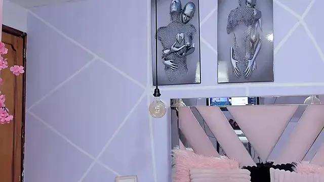 Elith_noa from StripChat is Freechat