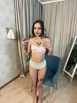 ElliePink from StripChat