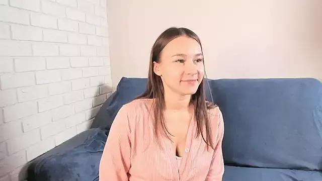 EloisFiedor from StripChat