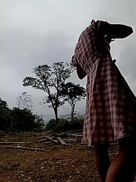 emaame68 from StripChat is Freechat