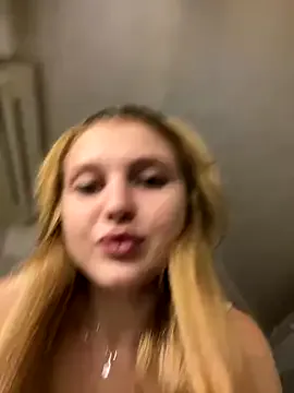 Freechat Emaline_Fane on StripChat