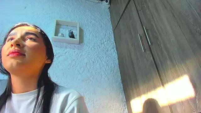 emiily_s from StripChat