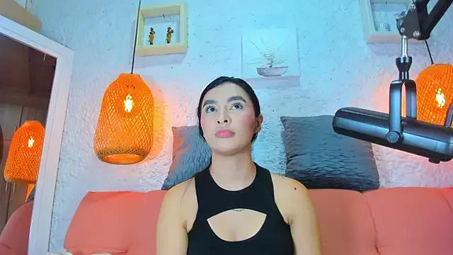 emiily_s from StripChat