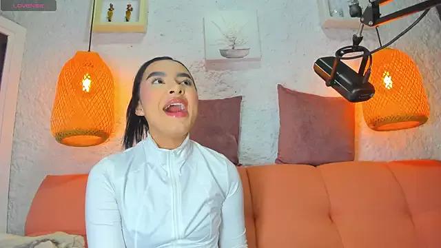 emiily_s from StripChat