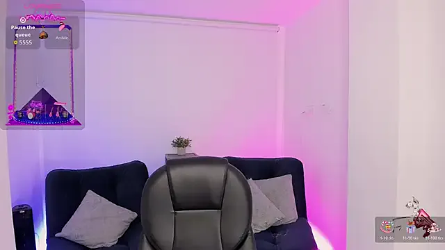 Freechat emilly_smith_1 on StripChat